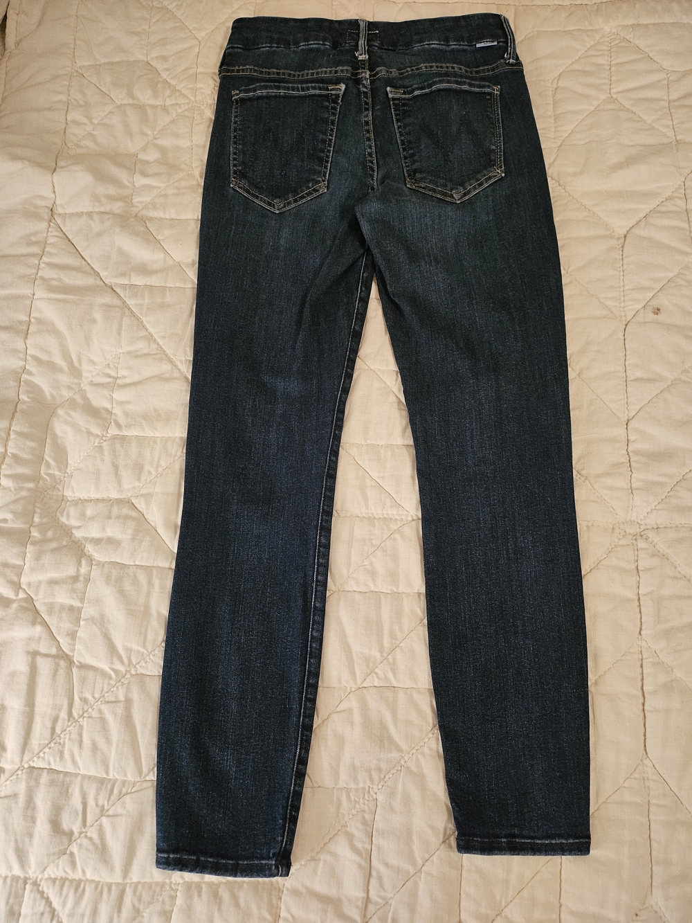 MOTHER- The Looker Crop (Here Kitty Kitty Wash) - Size 26 - Picture 3 of 10